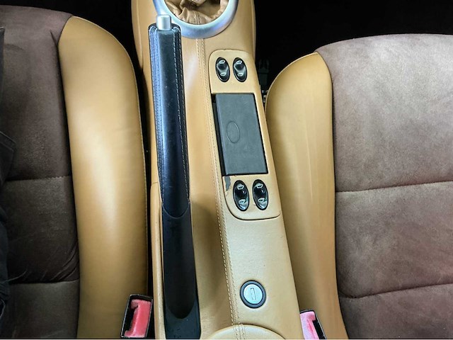 Porsche 911 carrera cabriolet 996 | 3.4 carrera | 2000 | youngtimer | 300 pk | handgeschakeld | btw auto - afbeelding 21 van  33