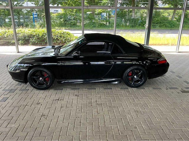 Porsche 911 carrera cabriolet 996 | 3.4 carrera | 2000 | youngtimer | 300 pk | handgeschakeld | btw auto - afbeelding 32 van  33
