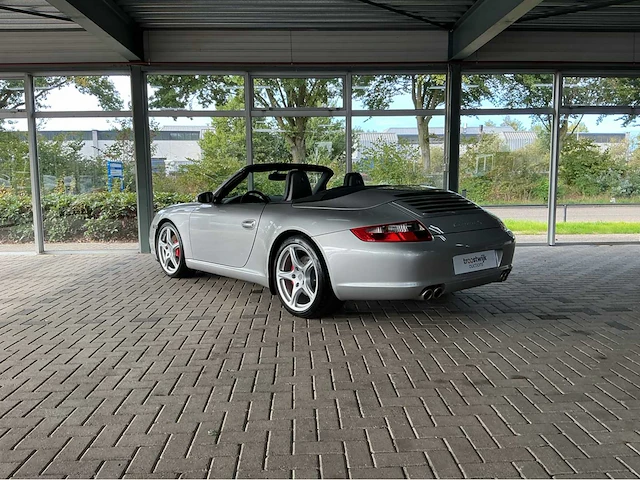 Porsche 911 carrera s cabriolet 997 | 3.8 355 pk | 2006 | youngtimer | 52.070 km | sport chrono | pasm | bose | 19 inch | handgeschakeld | marge auto - afbeelding 11 van  38