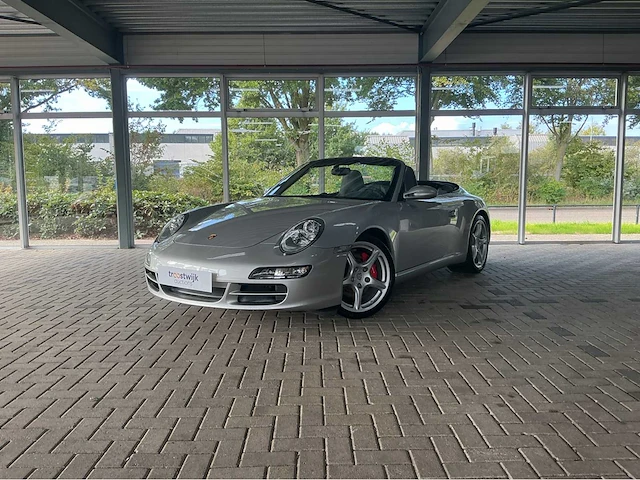 Porsche 911 carrera s cabriolet 997 | 3.8 355 pk | 2006 | youngtimer | 52.070 km | sport chrono | pasm | bose | 19 inch | handgeschakeld | marge auto - afbeelding 1 van  38