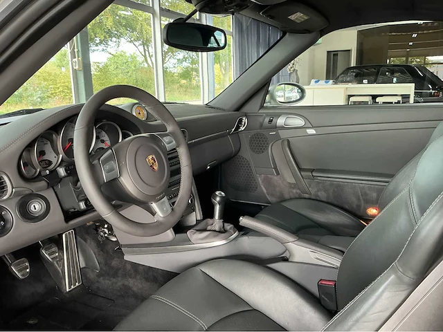 Porsche 911 carrera s cabriolet 997 | 3.8 355 pk | 2006 | youngtimer | 52.070 km | sport chrono | pasm | bose | 19 inch | handgeschakeld | marge auto - afbeelding 16 van  38