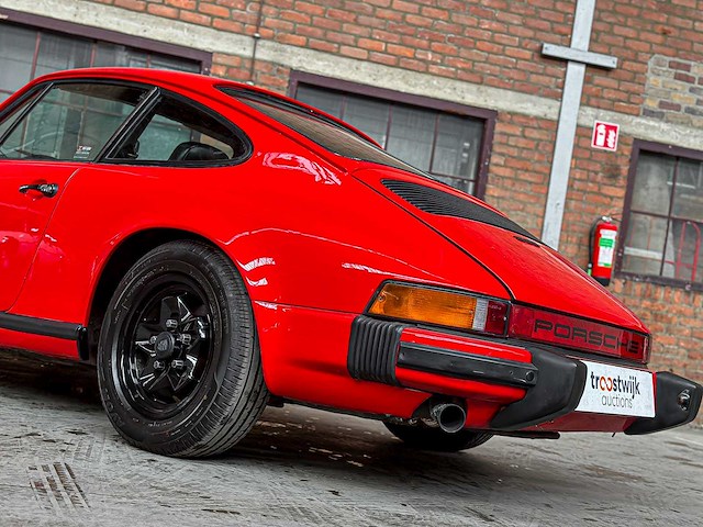 Porsche 911 coupe 2.7 1974 -manual- - afbeelding 11 van  39