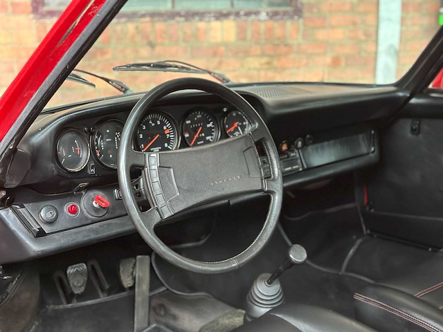 Porsche 911 coupe 2.7 1974 -manual- - afbeelding 10 van  39
