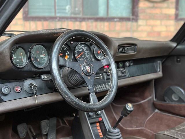 Porsche 911 targa sc 3.0 g-model 155pk 1982 - afbeelding 14 van  38