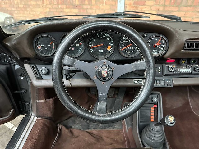 Porsche 911 targa sc 3.0 g-model 155pk 1982 - afbeelding 15 van  38