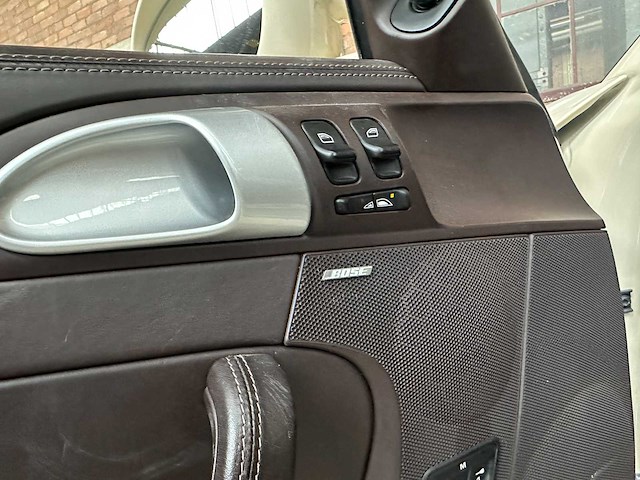 Porsche 911 turbo cabriolet 997.2 3.8 tt 500pk 2010 -hardtop- youngtimer (23.000 km) - afbeelding 36 van  63