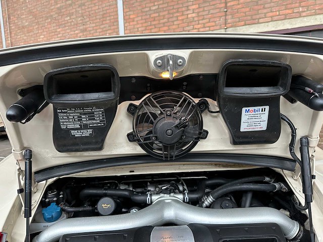 Porsche 911 turbo cabriolet 997.2 3.8 tt 500pk 2010 -hardtop- youngtimer (23.000 km) - afbeelding 28 van  48