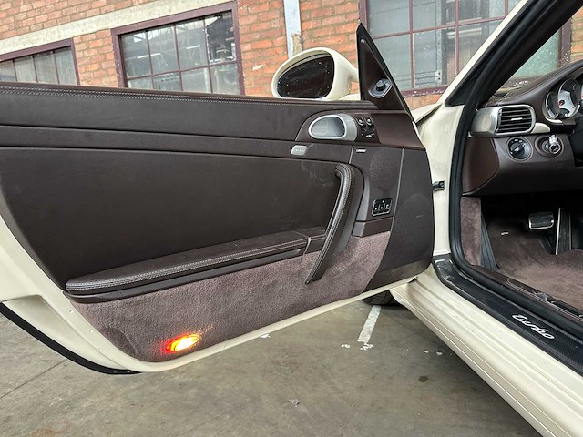 Porsche 911 turbo cabriolet 997.2 3.8 tt 500pk 2010 -hardtop- youngtimer (23.000 km) - afbeelding 11 van  36