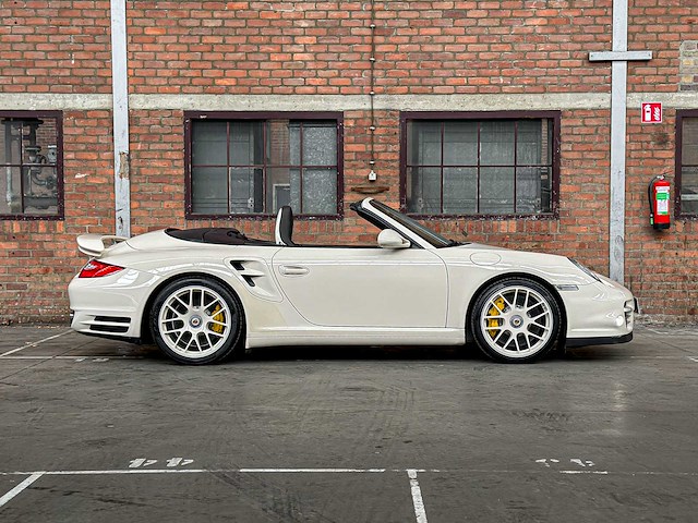 Porsche 911 turbo cabriolet 997.2 3.8 tt 500pk 2010 -hardtop- youngtimer (23.000 km) - afbeelding 12 van  63