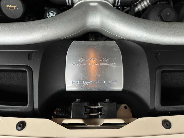 Porsche 911 turbo cabriolet 997.2 3.8 tt 500pk 2010 -hardtop- youngtimer (23.000 km) - afbeelding 46 van  63