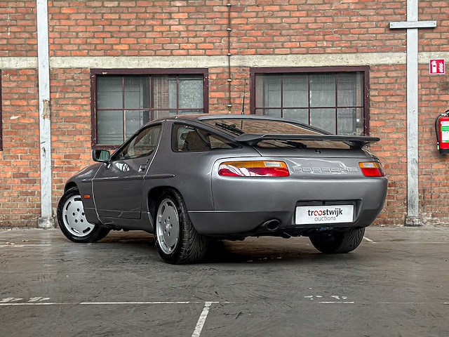 Porsche 928 5.0 v8 4s coupé 320pk 1987, js-rz-33 - afbeelding 14 van  36