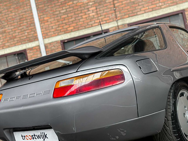 Porsche 928 5.0 v8 4s coupé 320pk 1987, js-rz-33 - afbeelding 4 van  34