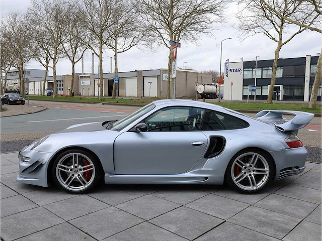 Porsche 996 turbo 3.6 420pk 2001 automaat - afbeelding 10 van  17