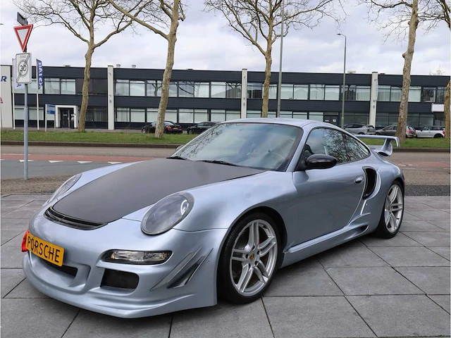 Porsche 996 turbo 3.6 420pk 2001 automaat - afbeelding 17 van  17
