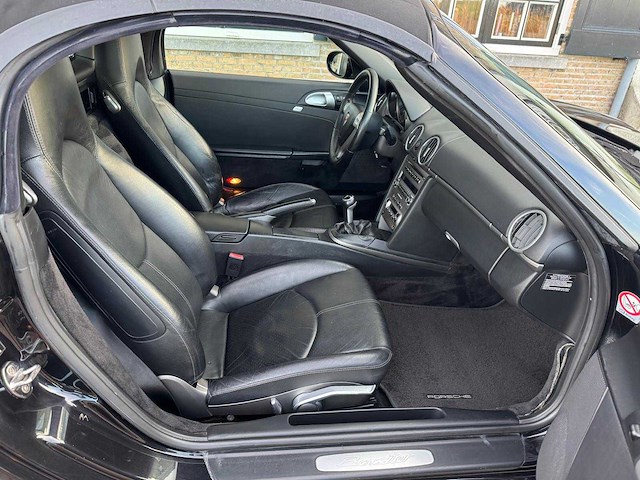 Porsche boxster 2.7 handgeschakeld 0908 - afbeelding 18 van  29