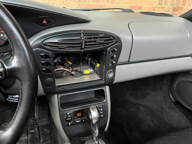 Porsche boxster 986 2.7 220pk 2000 youngtimer - afbeelding 25 van  32