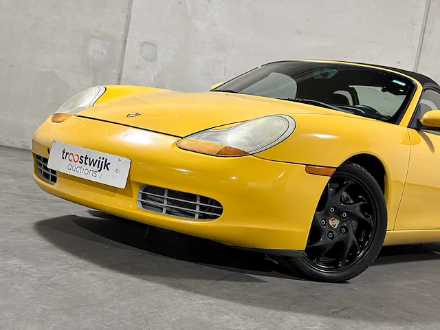 Porsche boxster 986 2.7 220pk 2000 youngtimer - afbeelding 32 van  36
