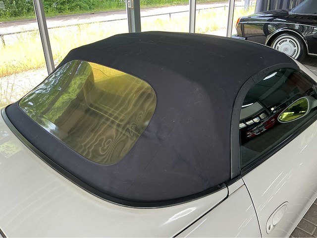 Porsche boxster 986 2.7 220pk 2001 youngtimer 86.000km - afbeelding 3 van  7