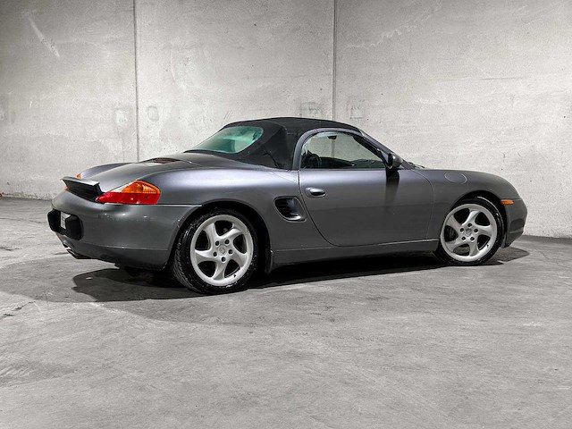 Porsche boxster 986 2.7 220pk 2001 youngtimer - afbeelding 23 van  27