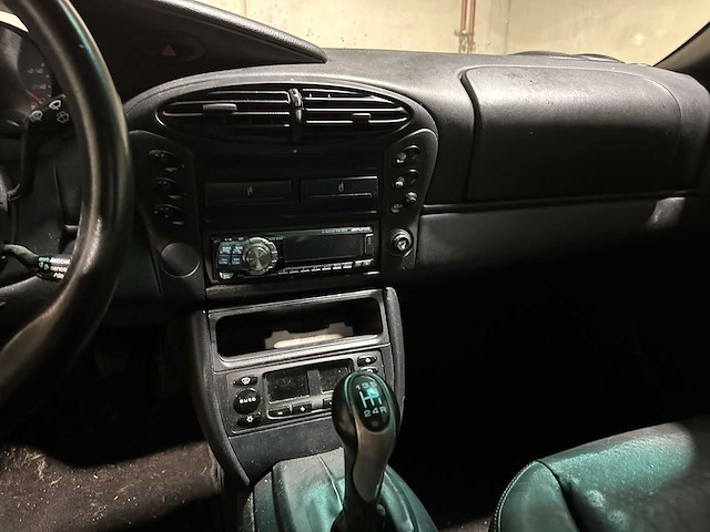 Porsche boxster 986 2.7 220pk 2001 youngtimer - afbeelding 27 van  27