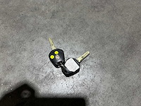 Porsche boxster 986 2.7 220pk 2001 youngtimer - afbeelding 22 van  27