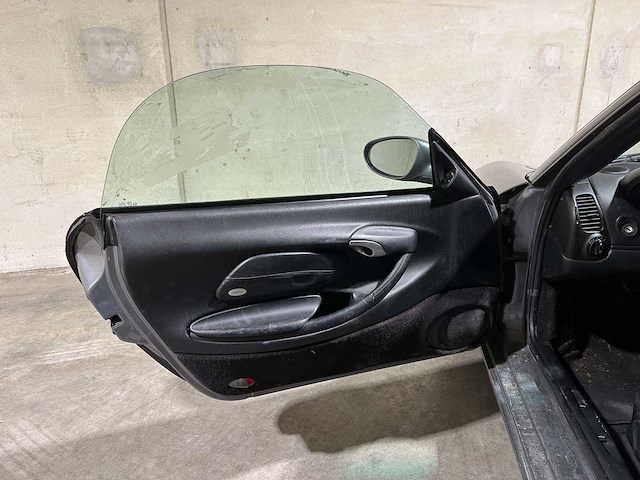 Porsche boxster 986 2.7 220pk 2001 youngtimer - afbeelding 17 van  27