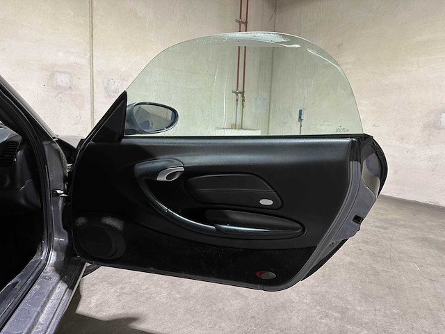 Porsche boxster 986 2.7 220pk 2001 youngtimer - afbeelding 18 van  27