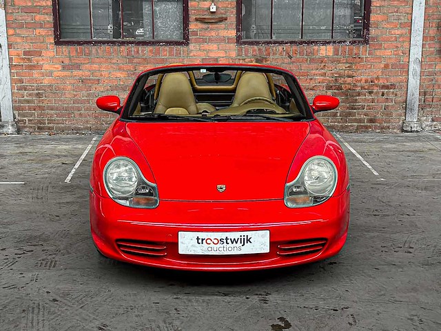 Porsche boxster 986 2.7 220pk 2004 -facelift- youngtimer - afbeelding 32 van  35