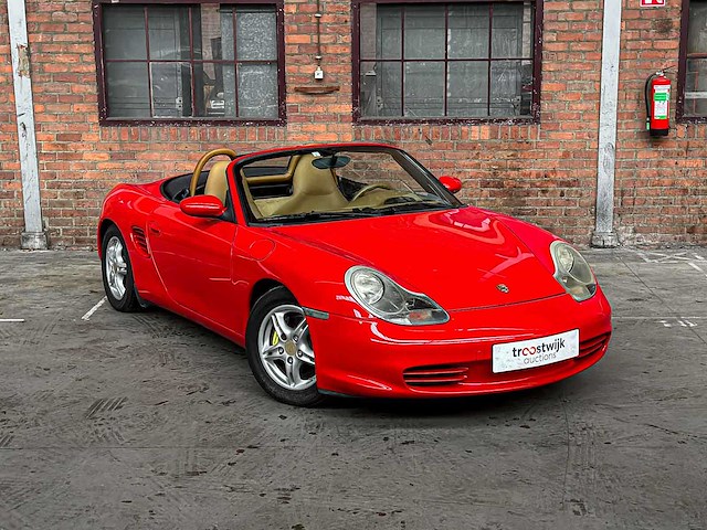 Porsche boxster 986 2.7 220pk 2004 -facelift- youngtimer - afbeelding 23 van  35