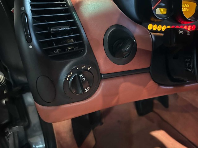 Porsche boxster 986 2.7 facelift 225pk 2003 -automaat- youngtimer - afbeelding 2 van  21