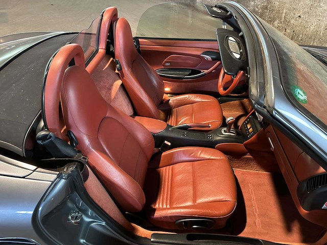 Porsche boxster 986 2.7 facelift 225pk 2003 -automaat- youngtimer - afbeelding 11 van  11