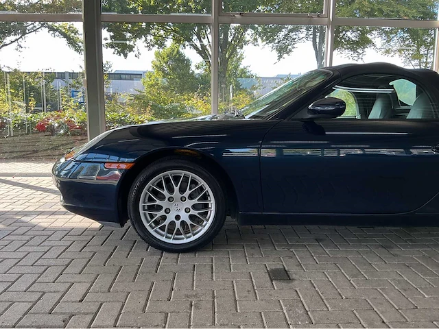 Porsche boxster 986 | 2.7 zescilinder boxer | 220 pk | 2000 | youngtimer | 17 inch sportclassic wielen | cruise control | btw auto - afbeelding 3 van  29