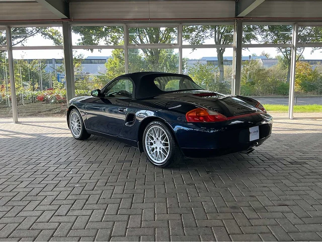 Porsche boxster 986 | 2.7 zescilinder boxer | 220 pk | 2000 | youngtimer | 17 inch sportclassic wielen | cruise control | btw auto - afbeelding 27 van  29