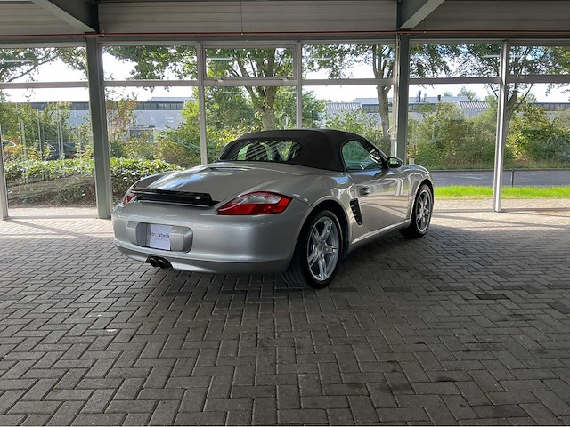 Porsche boxster 987 | 2.7 240 pk | 2005 | youngtimer | arctic silver metallic | 18 inch boxster ii wielen | handgeschakeld | btw auto - afbeelding 9 van  11