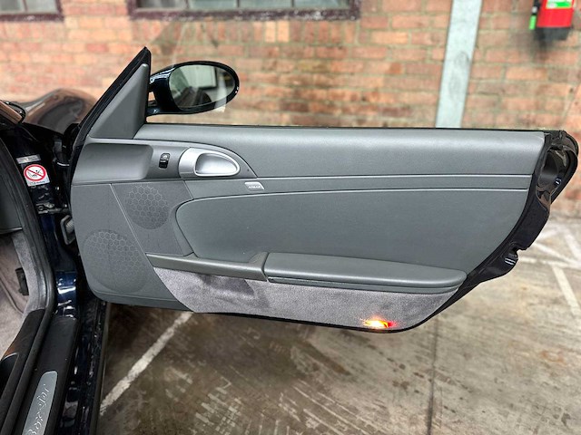 Porsche boxster 987 2.7 245pk 2005 -youngtimer- - afbeelding 29 van  37