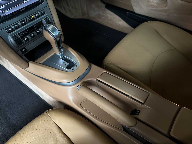 Porsche boxster 987 2.7 245pk 2005 -youngtimer- - afbeelding 19 van  34