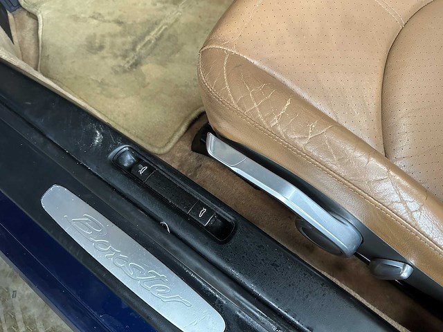 Porsche boxster 987 2.7 245pk 2005 youngtimer - afbeelding 22 van  36