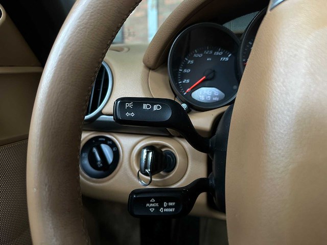 Porsche boxster 987 2.7 245pk 2005 youngtimer - afbeelding 16 van  36