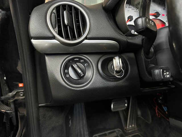 Porsche boxster 987 3.2 280pk 2005 -youngtimer- - afbeelding 19 van  35