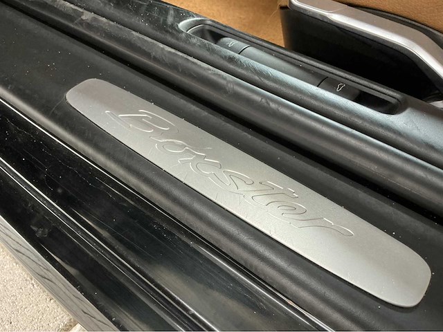 Porsche boxster 987 facelift | 2.9 | 256 pk | 2010 | youngtimer | handgeschakeld | stoelverwarming | cruise control | btw auto - afbeelding 27 van  39