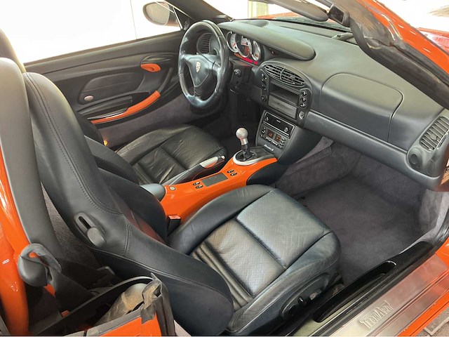 Porsche boxster s 986 | 3.2 s | 2001 | youngtimer | 252 pk | handgeschakeld | sportonderstel | btw auto - afbeelding 12 van  17