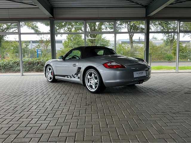 Porsche boxster s 987 | 3.2 280 pk | 2006 | youngtimer | gt silver metallic | 19 inch carrera s wielen | bose | btw auto - afbeelding 13 van  26