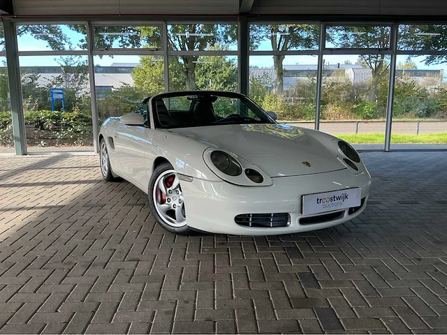 Porsche boxster s sport design 986 | 3.2 zescilinder boxer | 252 pk | 2001 | youngtimer | handgeschakelde zesbak | sportonderstel | sportstoelen | xenon koplampen | btw auto - afbeelding 1 van  2