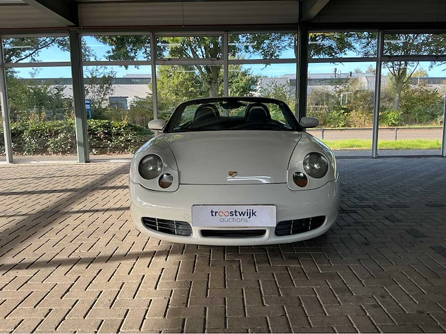 Porsche boxster s sport design 986 | 3.2 zescilinder boxer | 252 pk | 2001 | youngtimer | handgeschakelde zesbak | sportonderstel | sportstoelen | xenon koplampen | btw auto - afbeelding 2 van  2