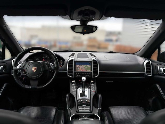 Porsche cayenne 3.0 d 2011 | 91-rnd-7 i - afbeelding 26 van  39