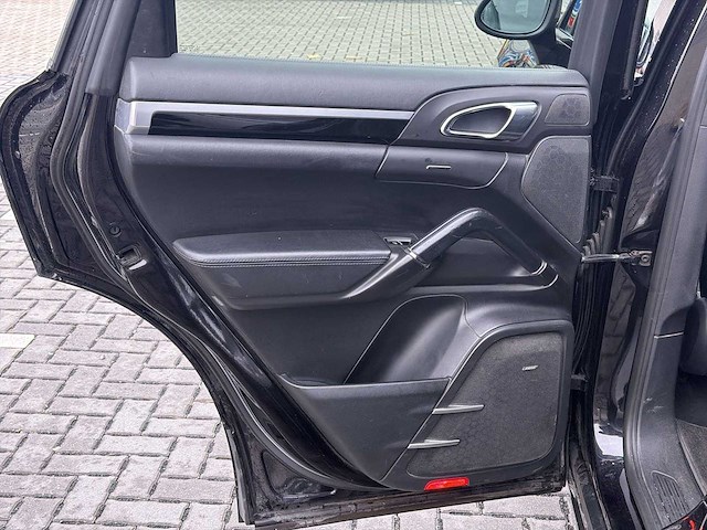 Porsche cayenne 3.0 d 2011 | 91-rnd-7 i - afbeelding 29 van  40