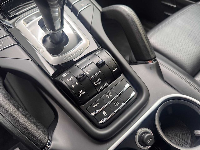 Porsche cayenne 3.0 d platinum edition automaat; nb-452-h - afbeelding 13 van  23