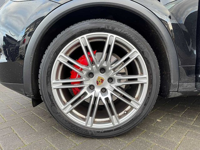 Porsche cayenne 3.0 s e-hybrid 2015 | gl-535-d iaw - afbeelding 31 van  40
