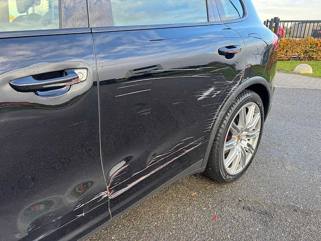 Porsche cayenne 3.0 s e-hybrid 2015 | gl-535-d - afbeelding 40 van  40