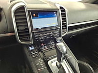 Porsche cayenne 3.0 s e-hybrid, 6-zgg-57 - afbeelding 9 van  19